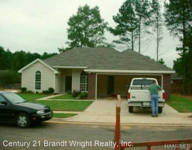 Main picture of 446 River Oaks Dr