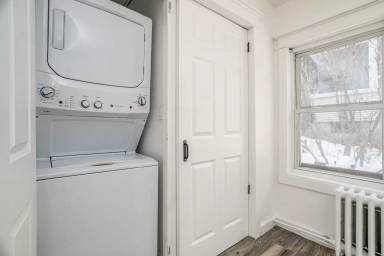 Main picture of 47 Hartford St