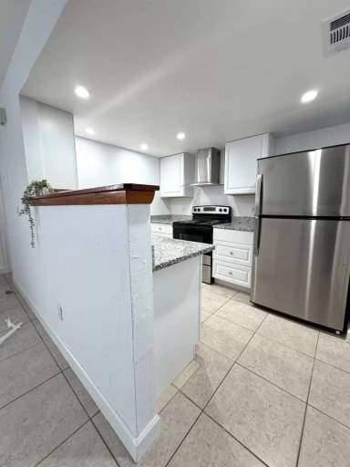 Main picture of 2885 Sand Castle Ln