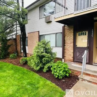 Main picture of 1335 Cricket Ln