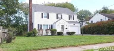 Main picture of 114 Overbrook Rd