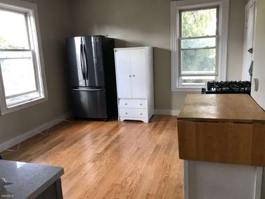 Main picture of 17 Breed St