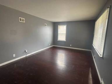 Main picture of 145 N Harvey Ave