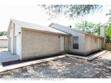 Main picture of 919 Fieldwood Dr