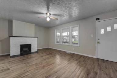 Main picture of 1890 W 54th St