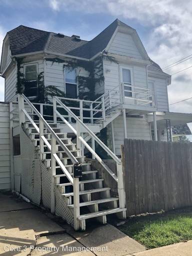 Main picture of 307 N Clinton St