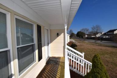 Main picture of 204 Knells Ridge Dr