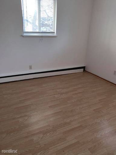 Main picture of 2402 Brentwood Pkwy