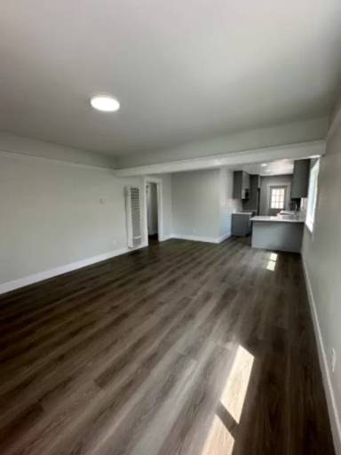 Main picture of 936 N Neptune Ave