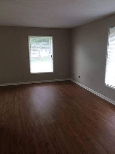 Main picture of 232 W Roswell Ave