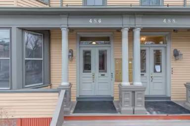 Main picture of 486 Cumberland Ave