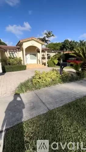 Main picture of 2511 SW 24th Ct