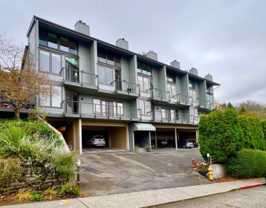 Main picture of 2030 13th Ave W