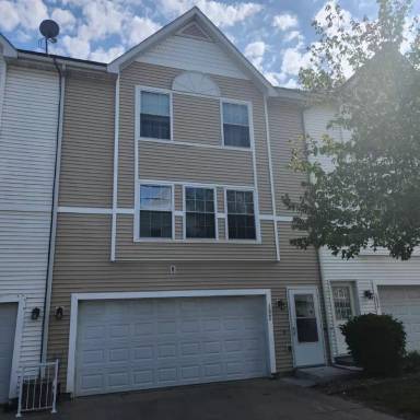 Main picture of 1022 10th Ave NW
