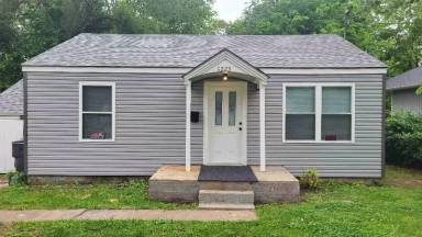 Main picture of 1223 S Fort Ave