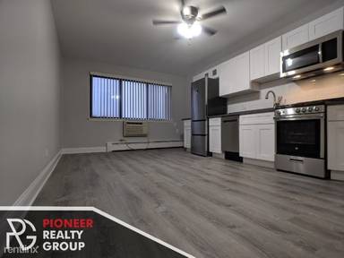 Main picture of 5534 N Kenmore Ave