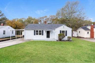 Main picture of 2229 Ridgewood Ave