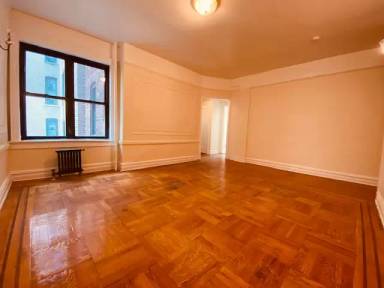Main picture of 3620 168th St