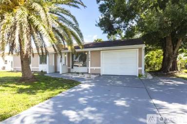 Main picture of 7164 Gama Ct