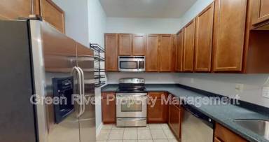 Main picture of 224 Larkin Pl