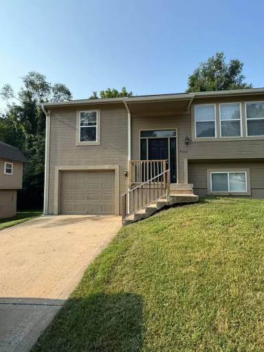 Main picture of 9333 E 83rd St