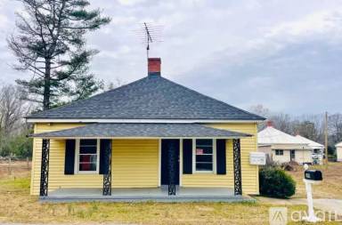 Main picture of 382 Farley St