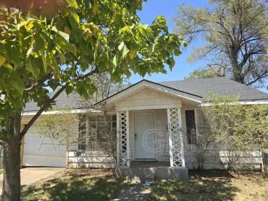 Main picture of 4222 SW 11th Ave