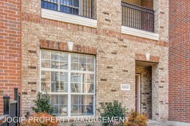Main picture of 15827 Spectrum Dr