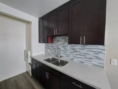 Main picture of 1131 E 4th St