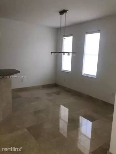 Main picture of 7404 NW 108th Path