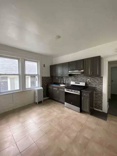 Main picture of 225 Water St