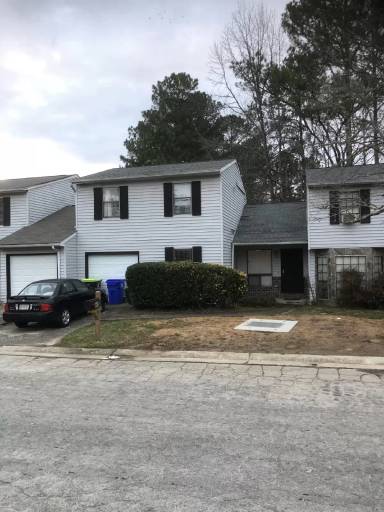 Main picture of 606 Pine Tree Trl