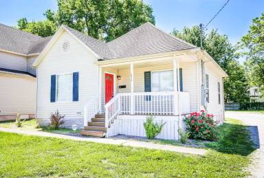 Main picture of 608 W Mount Vernon St