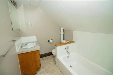 Main picture of 118 S Main St