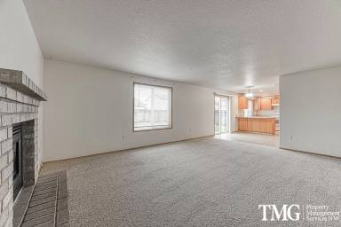 Main picture of 16304 NE 76th Way