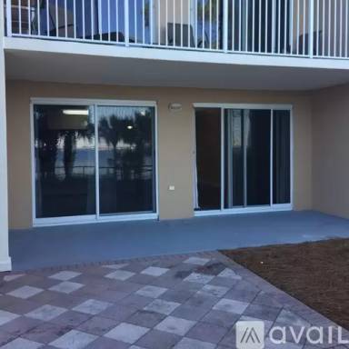 Main picture of 2400 Grandiflora Blvd