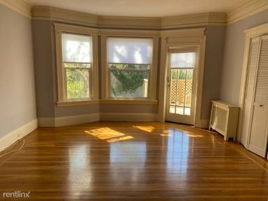Main picture of 496 Duboce Ave