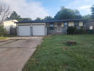 Main picture of 4904 S Shallow Brook Dr