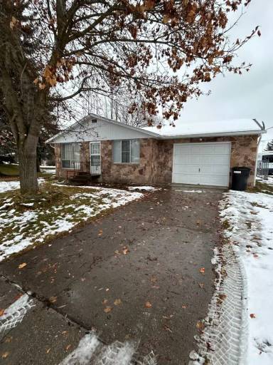 Main picture of 223 Glenwood Dr