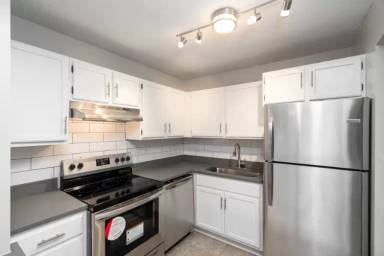 Main picture of Greenwood Apartment