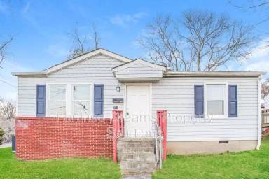 Main picture of 401 Gregory St