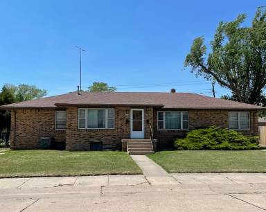 Main picture of 1217 Roosevelt St