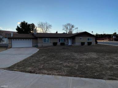 Main picture of 17067 Crestview Dr