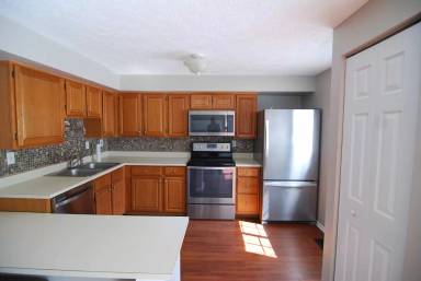 Main picture of 3338 Racoon Ct