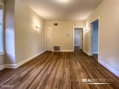 Main picture of 4036 1/2 N Ashland Ave