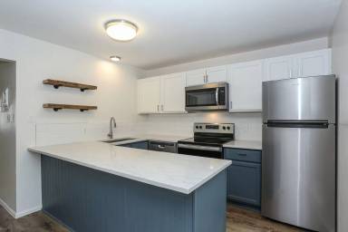Main picture of 411 S Main St