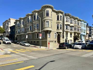 Main picture of 1700 Larkin St