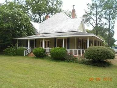 Main picture of 392 Pecan St SE