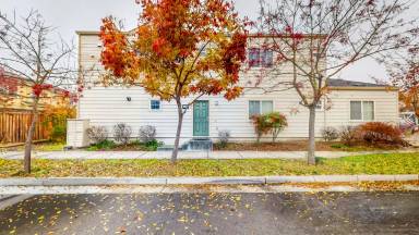 Main picture of 2421 N Village Dr