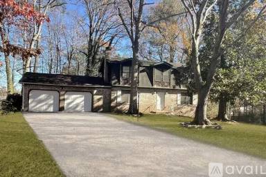 Main picture of 737 Verde Dr